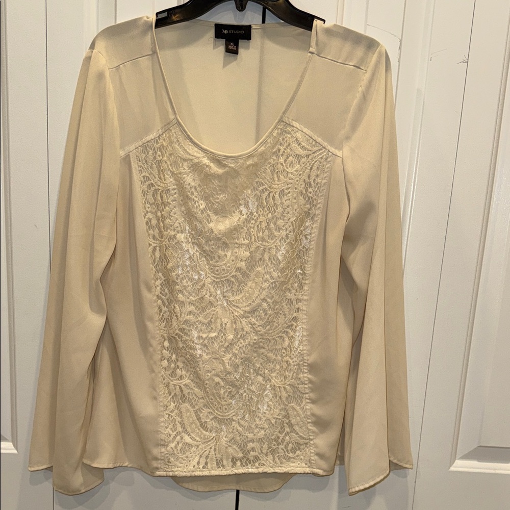 Studio 1940 Ivory Lace-Front Long Sleeve Blouse